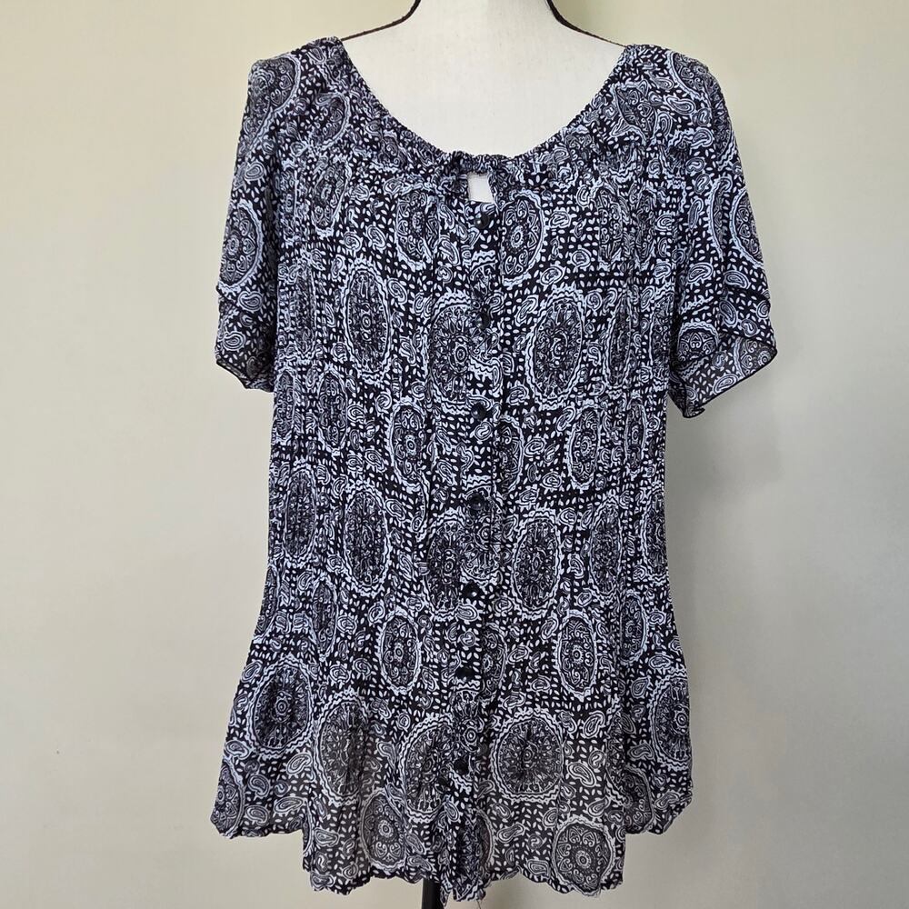 Signature By Larry Levine 2X Button Front Accordion Pleat Flutter Sleeve Blouse